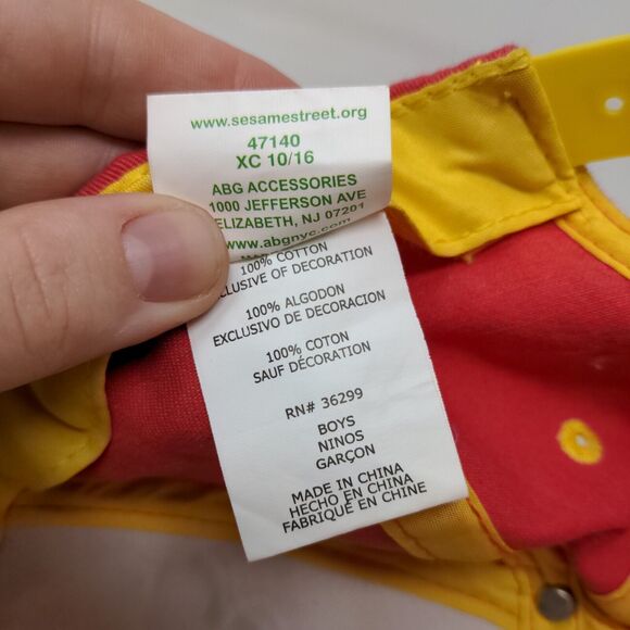 Sesame Street Boy's Snapback Hat Red 100% Cotton Elmo Vacation Graphic - Picture 10 of 10